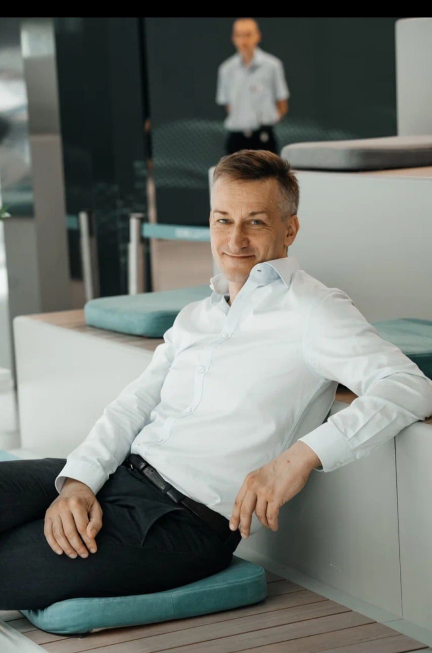 Vic Goncharuk, informal portrait